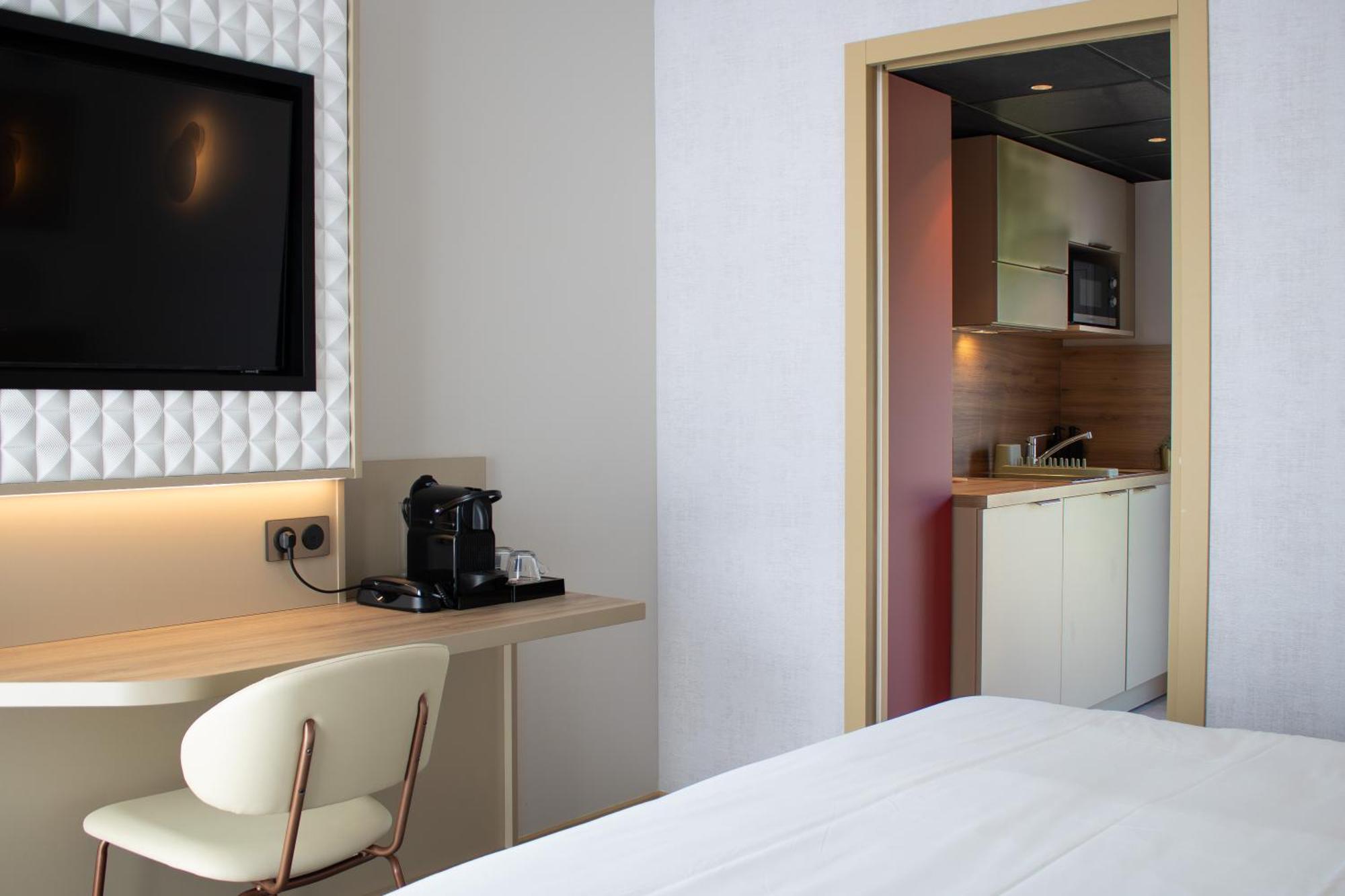 Brit Hotel Nantes Vigneux - L'Atlantel Exterior foto