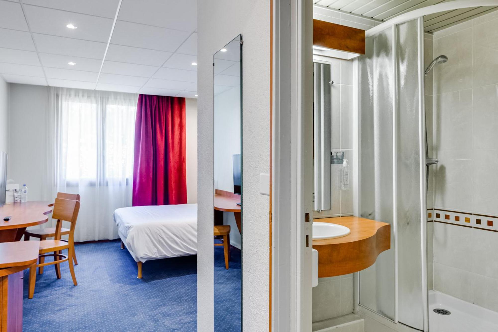 Brit Hotel Nantes Vigneux - L'Atlantel Exterior foto